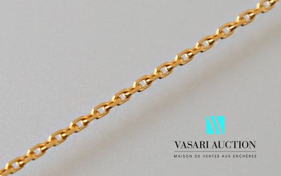 null Chain in yellow gold 750 thousandths mesh forçat 
Marked with an eagle's head
Weight...