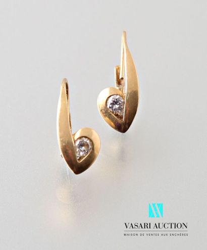 Pair of earrings in yellow gold 750 thousandths...