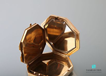 null Cartier, octagonal powder case in yellow gold 750 thousandths, the interior...