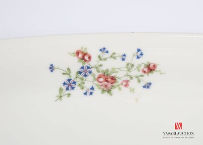 null LIMOGES
White porcelain asparagus service decorated with flowers and barbels...