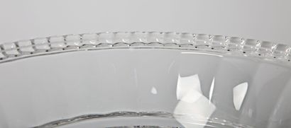 null ART VANNES FRANCE Cristallerie d'
Coupe en cristal sur pied de forme ronde posant...