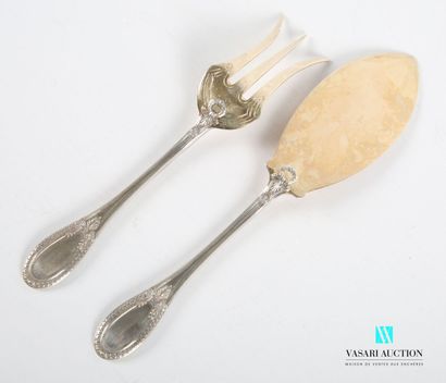 Two silver candy set cutlery, the handle...