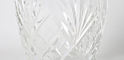 null SAINT LOUIS - Cristallerie de
Broc en cristal modèle Chantilly de forme balustre...