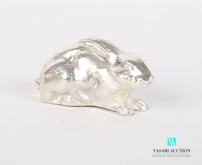 null Sujet en argent représentant un lapin couché
Poids : 106,20 g
Long. : 5 cm ...