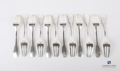 null Suite of twelve silver cake forks, the handle uniplat.
Master goldsmith : Tétard...