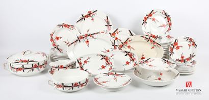 null HAMAGE & MOULIN DES LOUPS 
Earthenware service treated in polychromy, Hanoi...