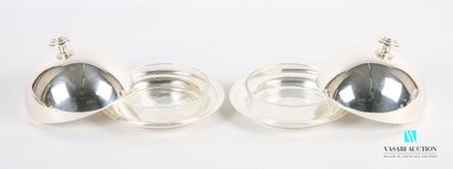 null Pair of silver-plated metal butter dishes of round form, the plate is hemmed...