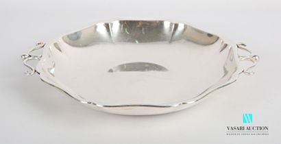null Corbeille en métal argenté de forme ronde posant sur un fond plat, la bordure...