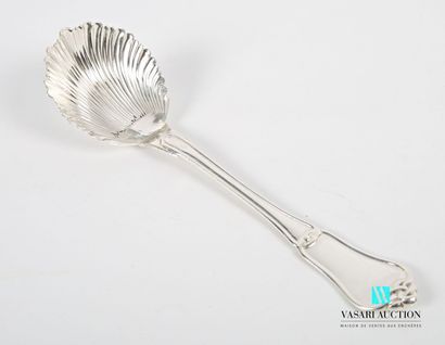 null Silver cream spoon, the handle decorated with nets is decorated with Gordian...
