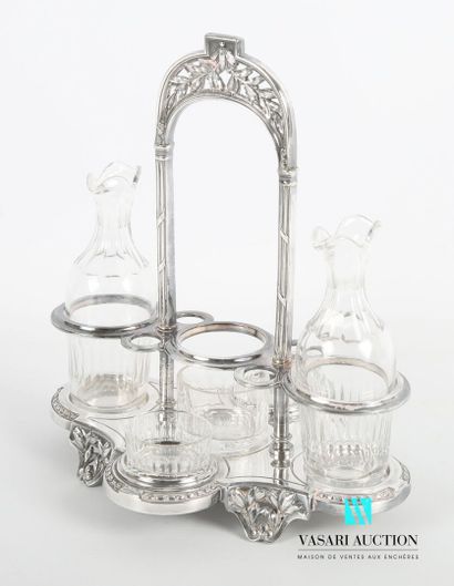 null Oil and vinegar cruet, the silver-plated metal support decorated with a frieze...