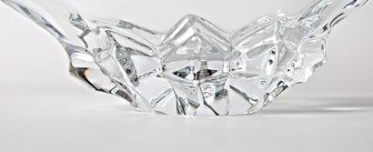 null ART VANNES FRANCE - Cristallerie d'
Coupe en cristal translucide de forme libre,...