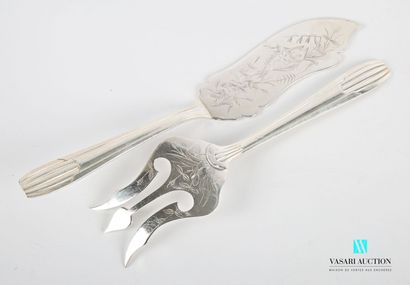 null Silver-plated metal fish serving set, the handle decorated with baguette and...