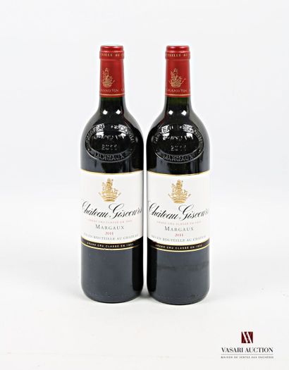 null 2 bottles Château GISCOURS Margaux GCC 2011
	Et: 1 impeccable, 1 slightly stained....