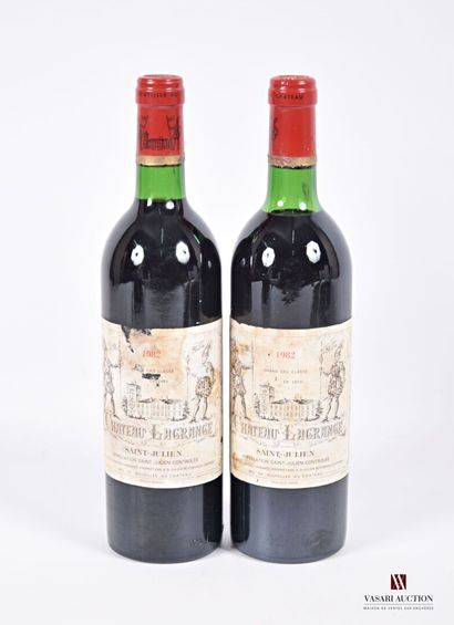 null 2 bottles Château LAGRANGE St Julien GCC 1982
	Stained (1 a little worn, 1 torn)....