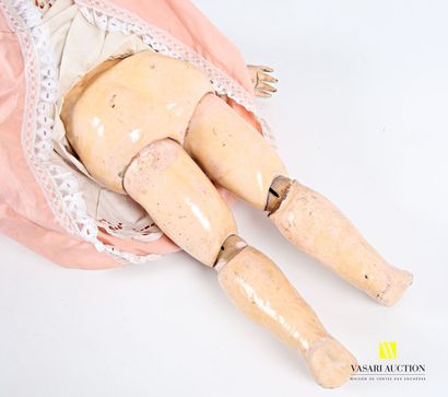 null French doll SFBG with Jumeau mold, articulated body in original composition
(some...