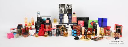 YVES SAINT LAURENT
Lot including : 
- Powdered...