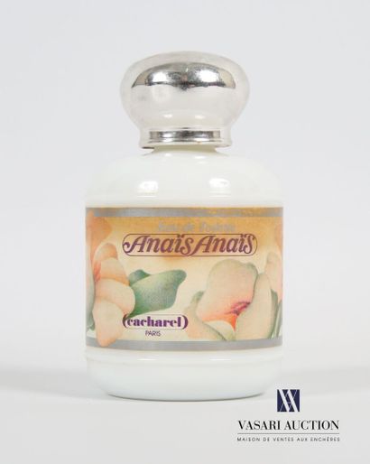 null CACHAREL, 
Eau de toilette "Anaïs Anaïs" white bottle : 75 ml
(scratches, content...