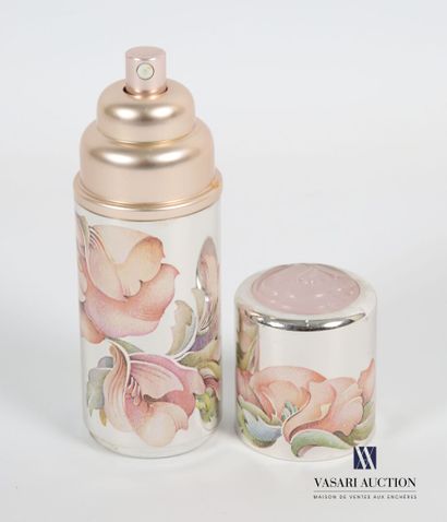 null AVON 
Eau de parfum "Anaïs Anaïs", silver bottle : 70 ml
(scratches, content...
