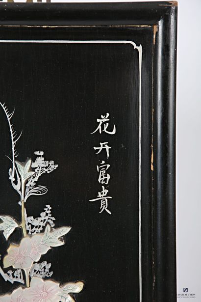null CHINA
Wooden panel with black patina composed of pearlescent elements representing...