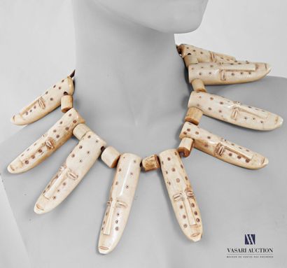 null Democratic Republic of Congo
Copy of a Lega necklace in carved bone with mask...