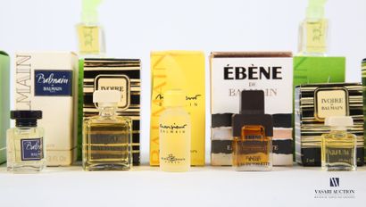 null BALMAIN 
Lot of perfume bottles and toilet waters including : 
- An eau de toilette...