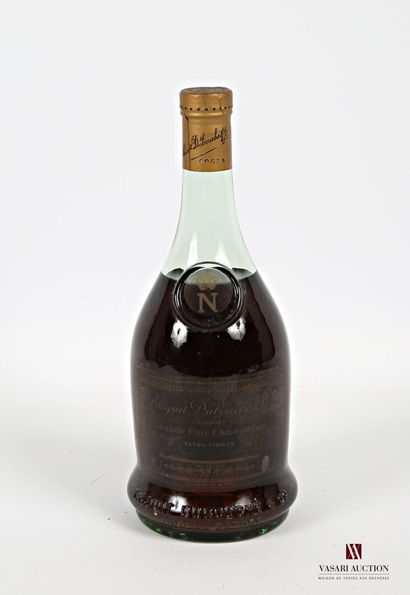 null 1 bouteille	Cognac Grde Fine Champagne "Extra Vieille" BISQUIT DUBOUCHÉ & Cie		
	Plus...