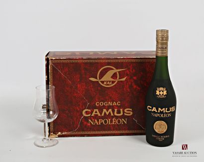 null 1 demie	Vieille Réserve Cognac Napoléon CAMUS		
	35 cl - 40°. Présentation et...