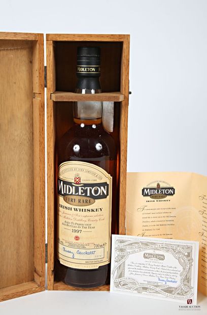 null 1 bouteille	Irish Whiskey MIDLETON Very Rare		1997
	70 cl - 40°. Et. impeccable....