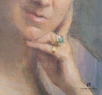 null MARTELLIERE Laure (1886-?)
Portrait of a mature woman with an emerald
Pastel
Signed...