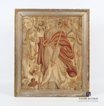 null Fragment de tapisserie fixé sur panneau de bois figurant un chevalier
55 x 44,5...