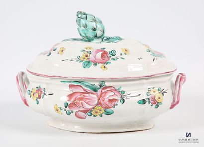 null LA ROCHELLE, circa 1775 
Covered oval vegetable dish with two handles in earthenware...