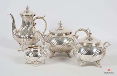 null Tea and coffee service in silver plated metal, it rests on four cambered feet...