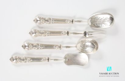 null Condiment set of four pieces, the handles are decorated with nets and decorated...