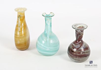null Set of three miniature blown glass vases of baluster form with jaspé decoration,...