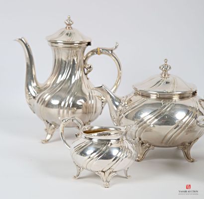 null Tea and coffee service in silver plated metal, it rests on four cambered feet...