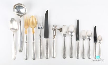 null Silver-plated metal set of 91 pieces, the handle decorated with panels and geometrical...