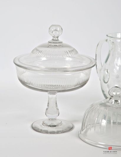 null Lot including a crystal drageoir on a baluster foot, the body and the lid decorated...