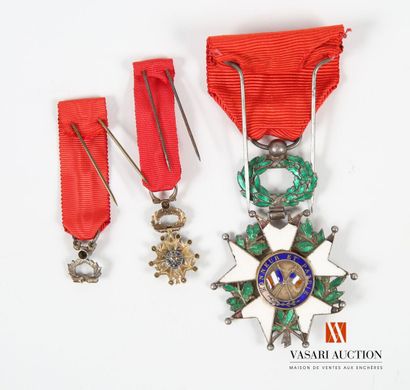 null Order of the Legion of Honor, officer's star 40 mm, enamelled metal with mobile...