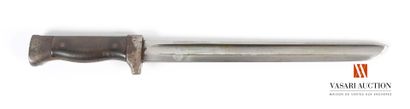 null Couteau de tranchée, issu d'une baïonnette Berthier modèle 1892 transformée,...