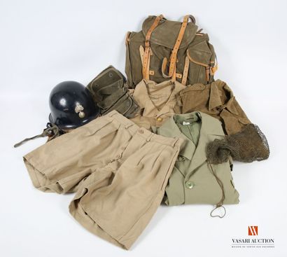 null French Army: Khaki Saharan uniform of the Air Force, jacket and shorts, chèche,...