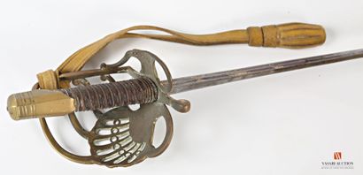 null Saber with battle guard of the model of the officers of Dragons, brass mounting...