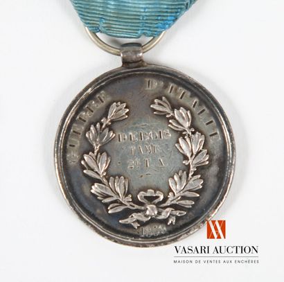 null Médaille militaire, modèle du Second Empire, avers au profil de Napoléon III...