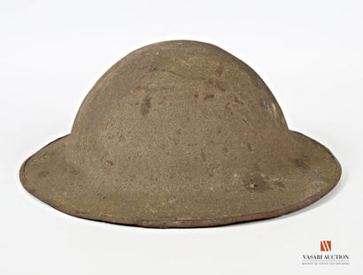 null American helmet model 1917, original khaki granite paint, tan leather chinstrap,...