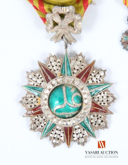 null Order of Nichan Iftikhar (Order of the Pride), badge of officer, silver plated...