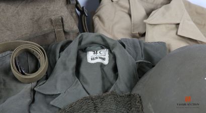 null Armée française : Vareuse de tenue saharienne kaki de l'armée de l'Air, deux...