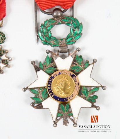 null Ordre de la Légion d'honneur, étoile d'officier 40 mm, métal émaillé avec bélière...