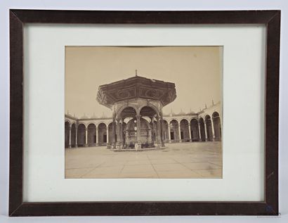 null LEKEGIAN & Cie 
Le Caire, fontaine de la Mosquée Mohamed Aly, 1890
Épreuve sur...