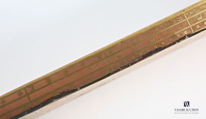 null Copper and brass luban ruler.
(dents and corrosion)
Height : 2 cm 2 cm - Length...