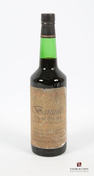 null 1 bouteille	BANYULS GC Mas de la Serra mise coop.		1966
	Et. fanée, tachée et...