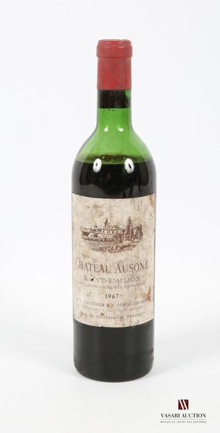 null 1 bouteille	Château AUSONE	St Emilion 	1967
	Et. fanée, tachée et usée. N :...